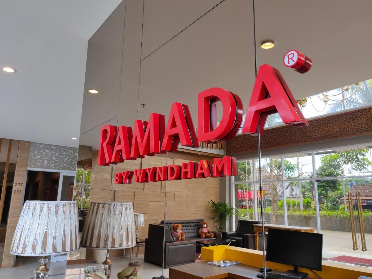 Ramada By Wyndham Yogyakarta Hotel Sleman  Ngoại thất bức ảnh