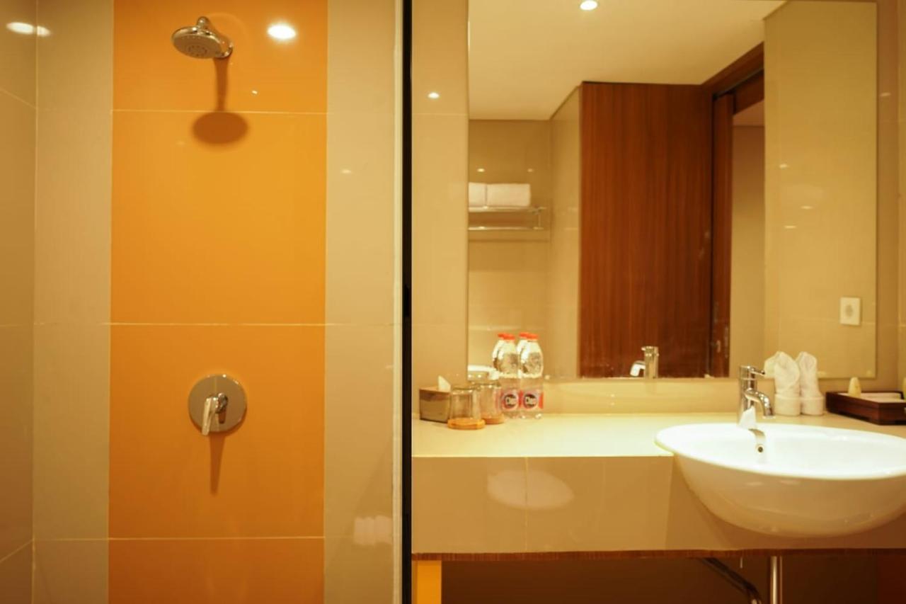 Ramada By Wyndham Yogyakarta Hotel Sleman  Ngoại thất bức ảnh