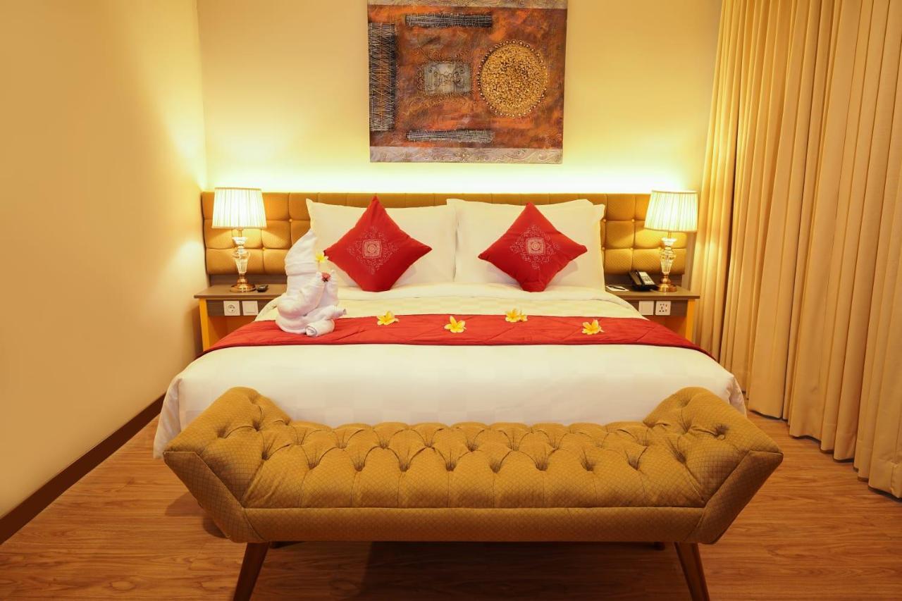 Ramada By Wyndham Yogyakarta Hotel Sleman  Ngoại thất bức ảnh