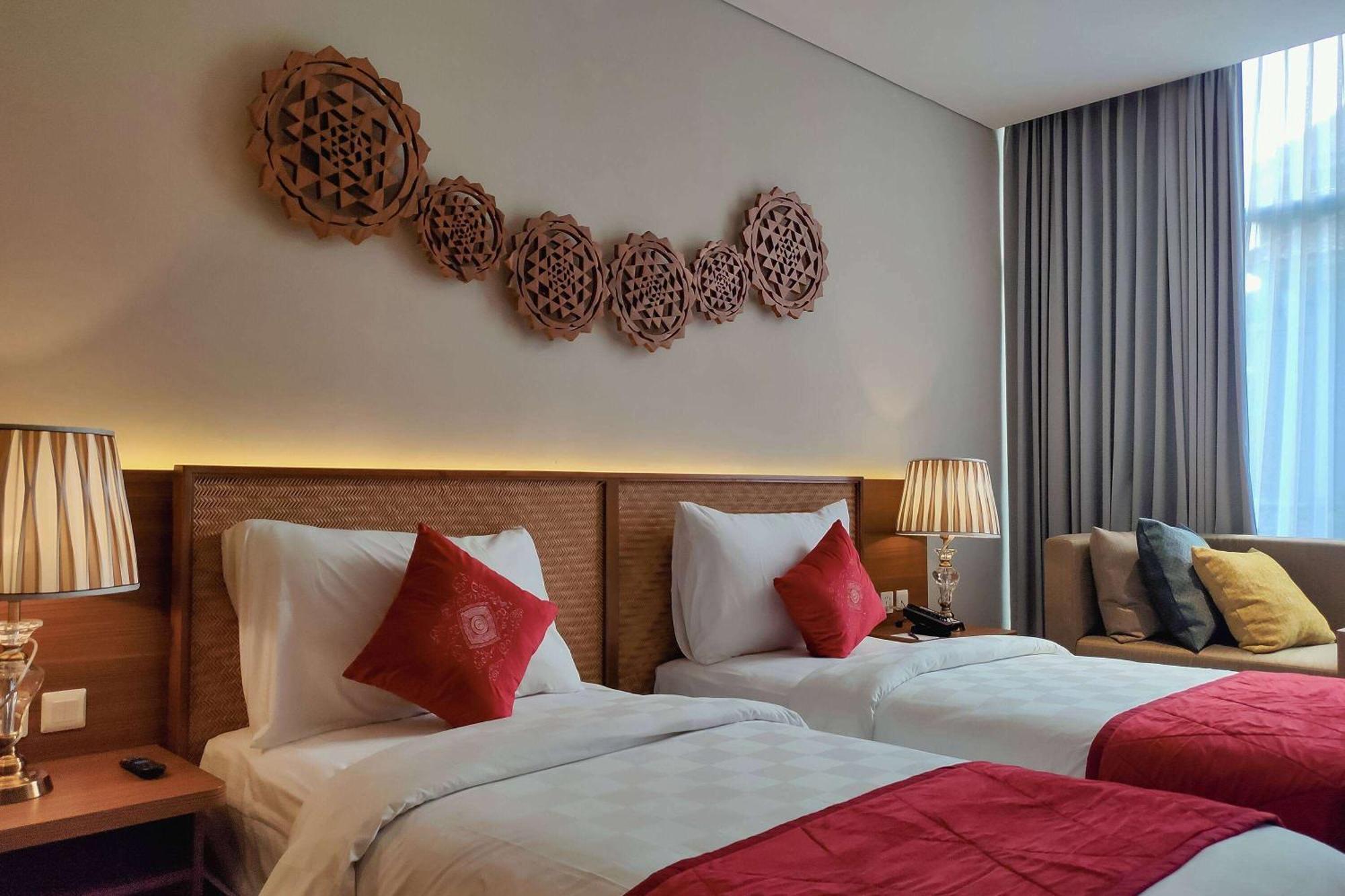 Ramada By Wyndham Yogyakarta Hotel Sleman  Ngoại thất bức ảnh